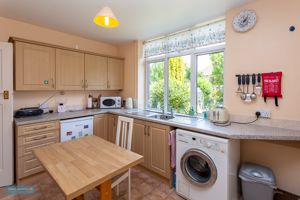 Kitchen- click for photo gallery